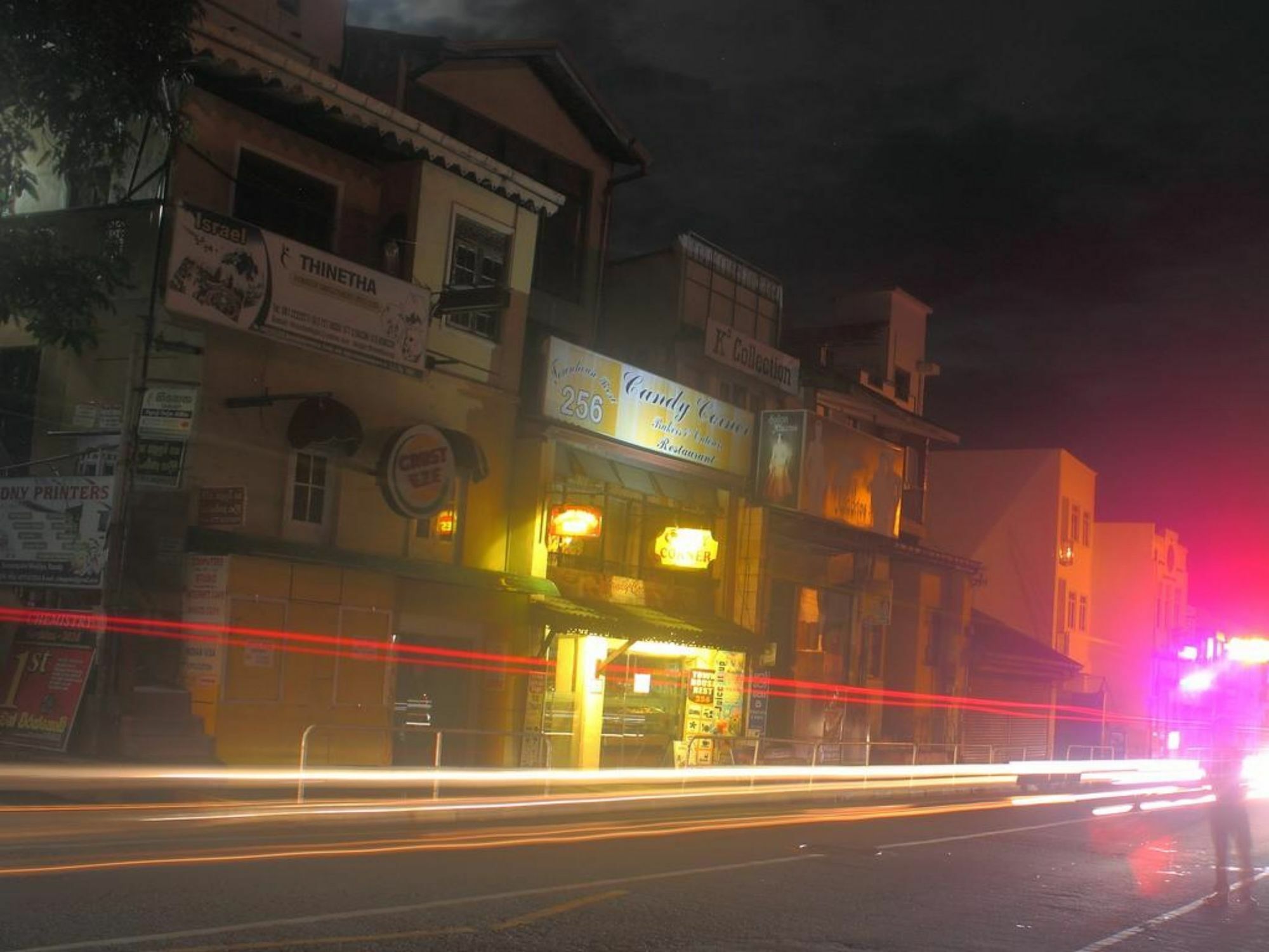 Hôtel 256 Townhouse Rest à Kandy Extérieur photo